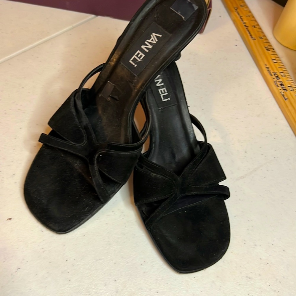 Black suede slides kitten heel Van Eli
